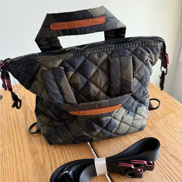 Small camo puffer bag - Picture 2 of 2